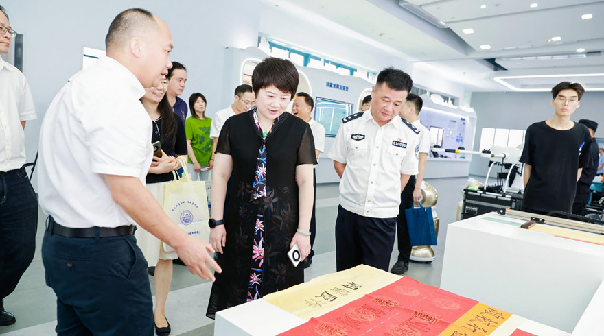 2024年全国科普日钱塘区第四届科普宣传周主场活动暨第十届杭州市大学生科技创新大赛暨长三角科技创新大赛启动